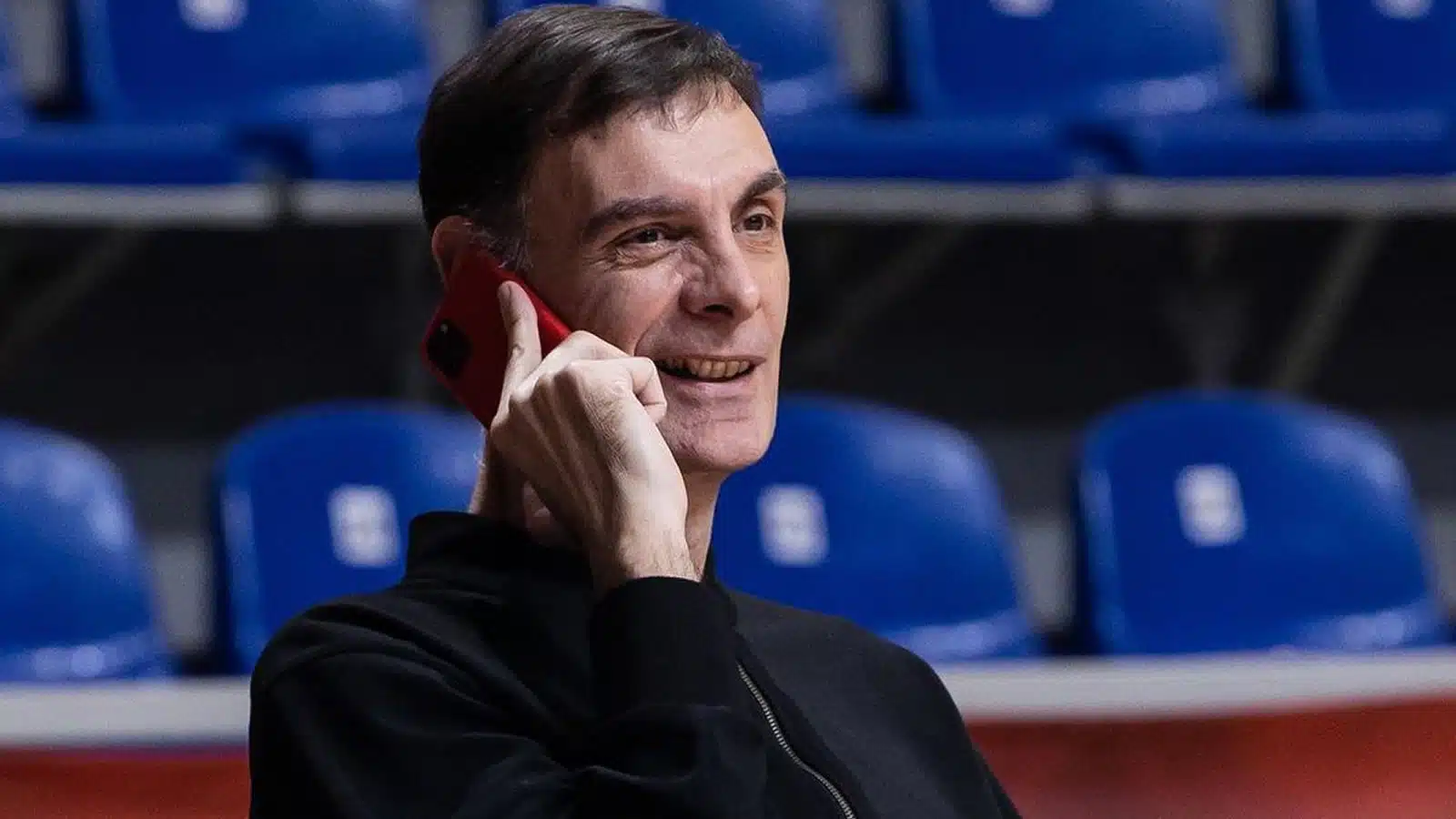 Ο Ολυμπιακός κυνηγά τον εκλεκτό του Μπαρτζώκα για τη θέση «2» 1 Ο Ολυμπιακός κυνηγά τον εκλεκτό του Μπαρτζώκα για τη θέση «2»