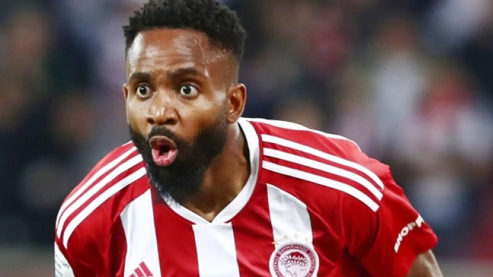 O Σεντρίκ Μπακαμπού αποχώρησε απο την Αλ Νασρ. Αυτή είναι η νέα του ομάδα έκπληξη 1 Ο Σεντρίκ Μπακαμπού, ο οποίος είχε συμφωνήσει να αγωνιστεί στην Αλ Νασρ της Σαουδικής Αραβίας, αποφάσισε τελικά να αλλάξει γνώμη και να μετακομίσει στη Γαλατασαράι της Τουρκίας.