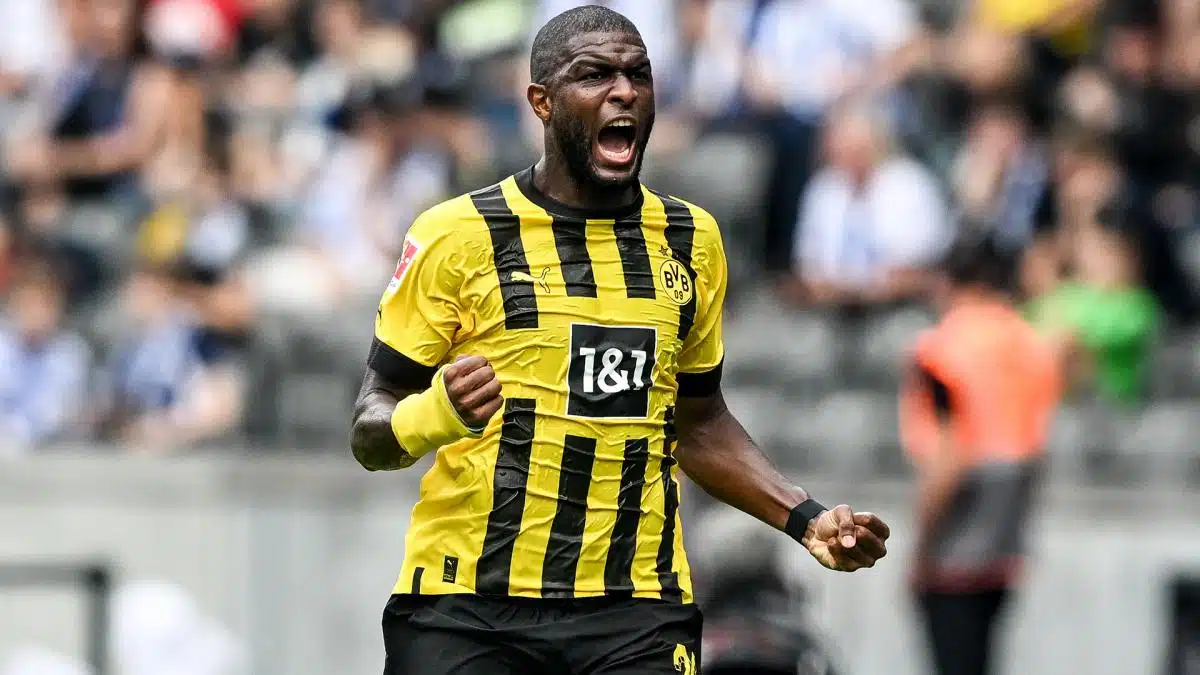 Στην Αλ Αχλί ο Μοντέστ 1 Anthony Modeste on his way to Al Ahly