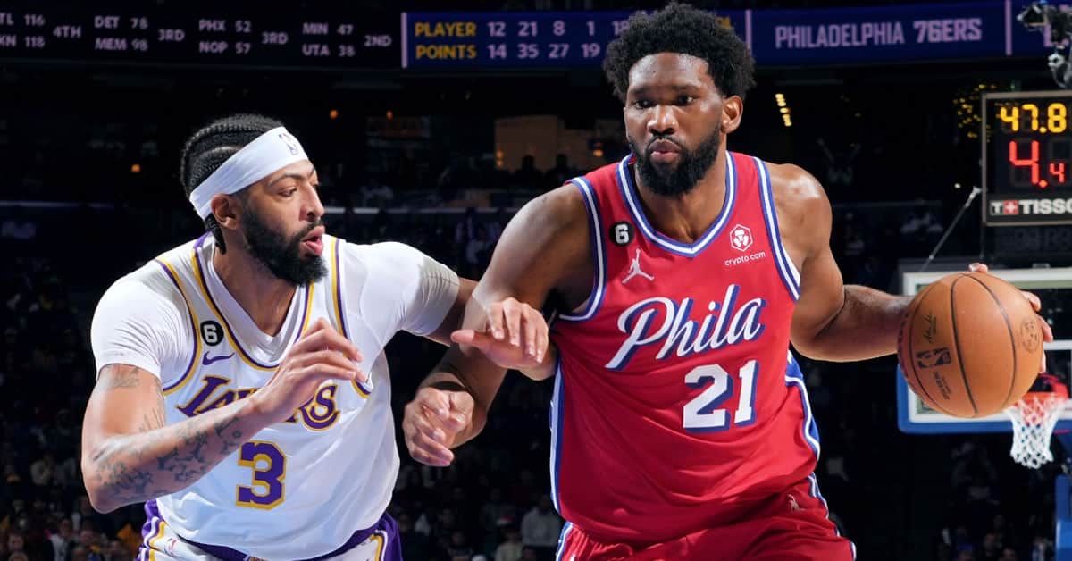 nba nikes gia sixers kai tzaz se ena apolafstiko vrady basket