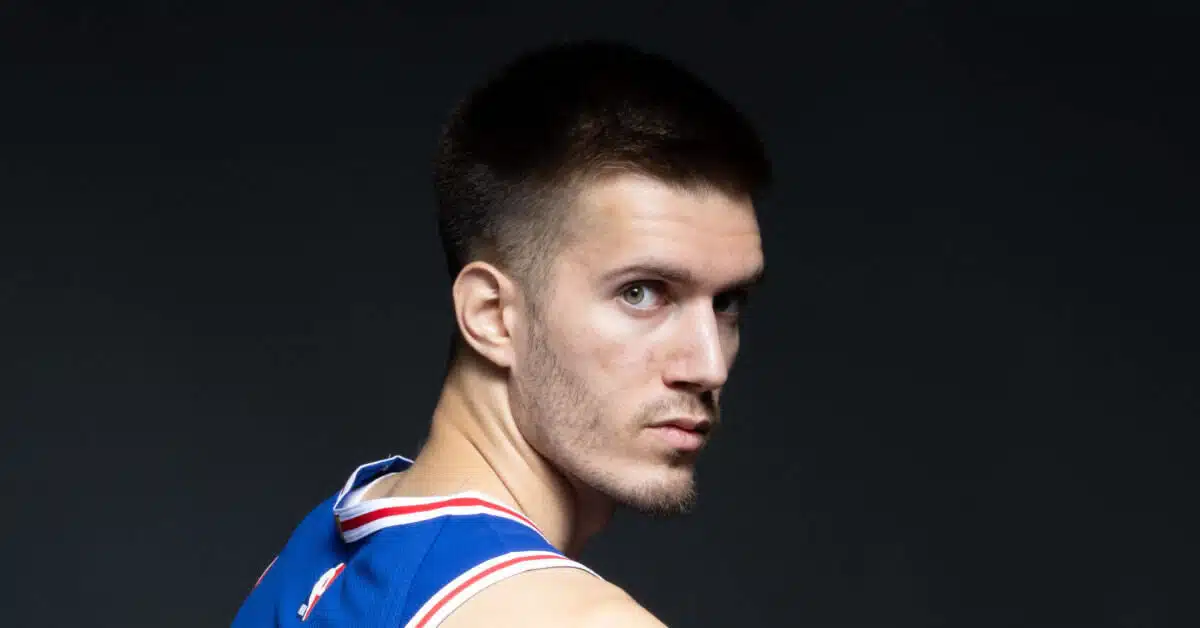 Οι Σακραμέντο Κινγκς άφησαν ελεύθερο τον Πετρούσεβ. 48ώρες αγωνία ακόμα για να δούμε αν θα υπογράψει στον Ολυμπιακό 2 Φίλιπ Πετρούσεβ