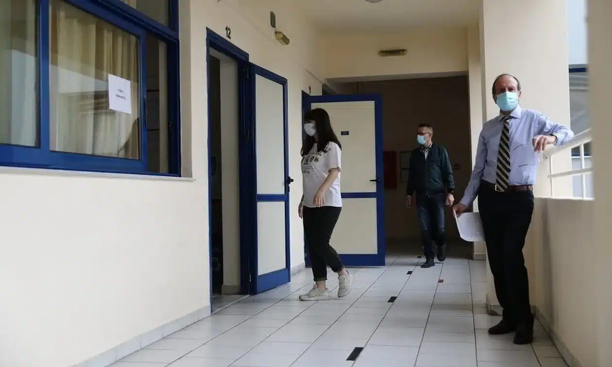 Anaplirote 1503380 anaplirotes kathigites jpg.webp