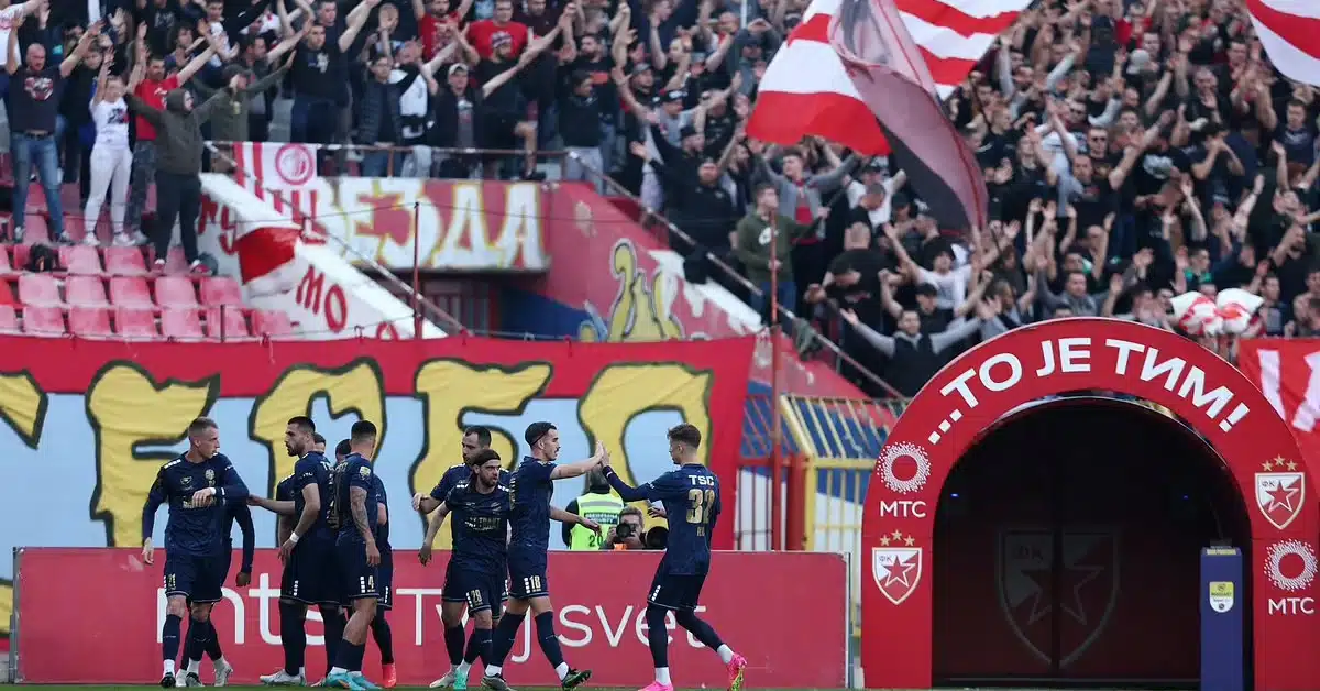 oi servoi tis batska topola apeiloun tin uefa