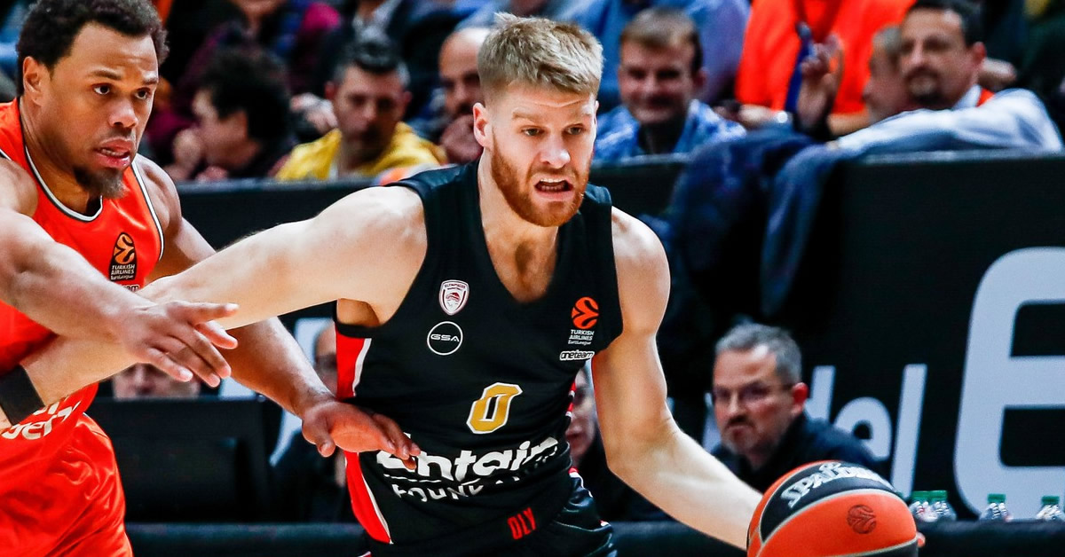 olybiakos choris gouokap kontra stin virtous alla me oplo tin omoiogeneia