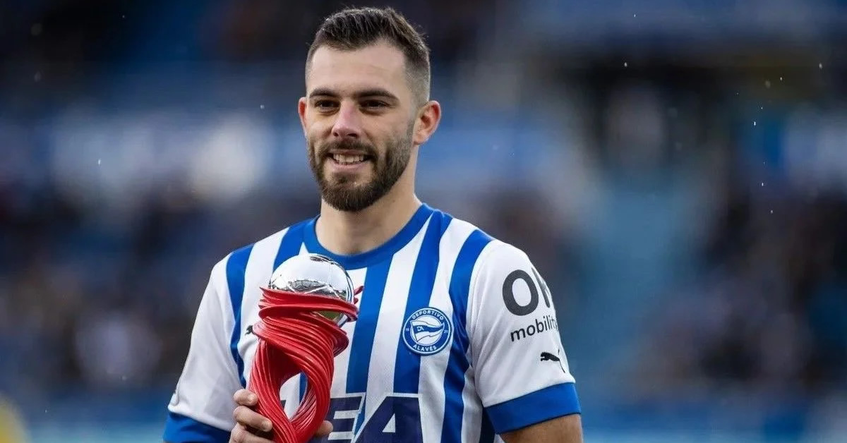 o mentilibar exetazei ton louis riocha