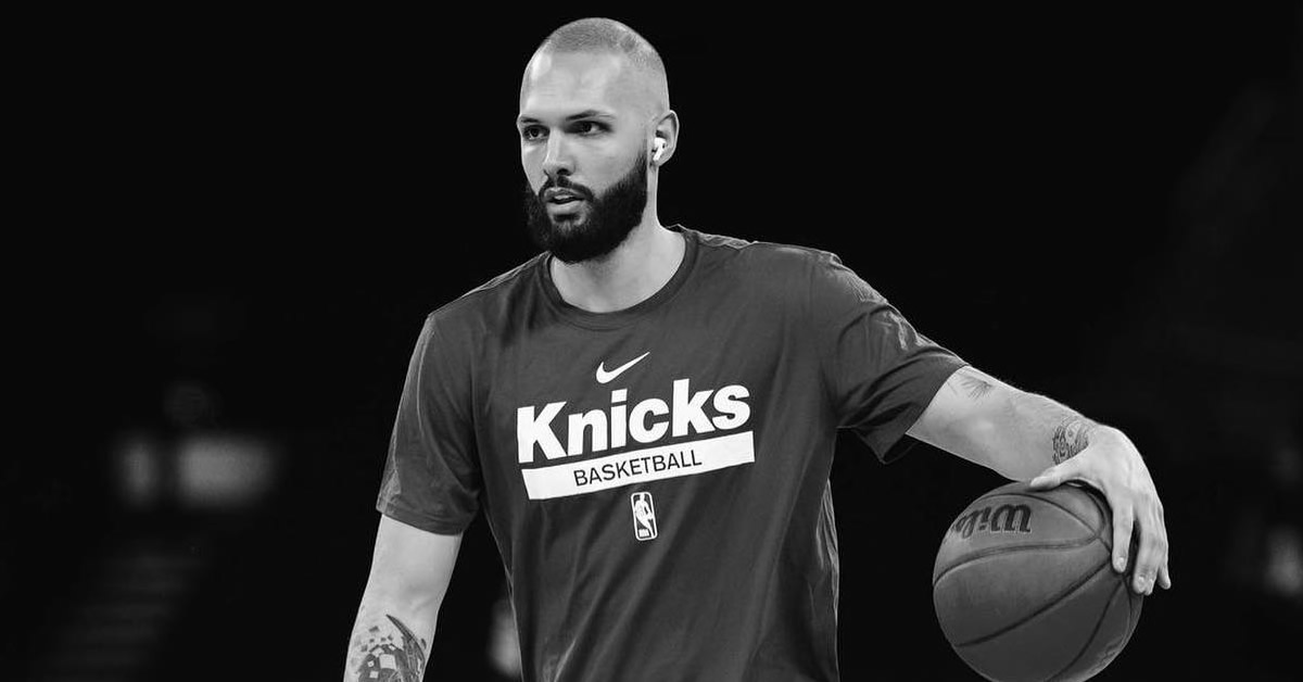 meta ton panionio o evan fournie ascholithike