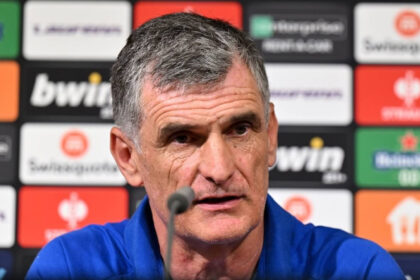 mentilibar den zoume me arithmous alla me tin eikona sto gipedo