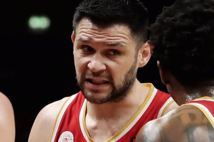kostas papanikolaou sygkinitiki stigmi apo ton agona