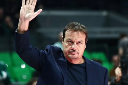 poion ekraxe agria o ataman afou ton evale na g