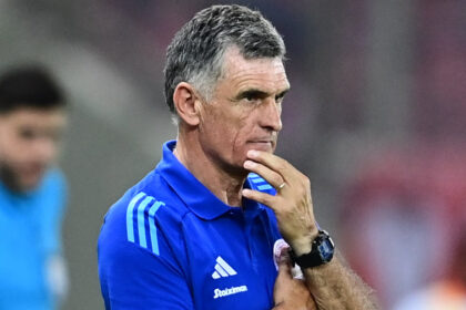 proetoimasia se dyo meri filika fotia kai rotei