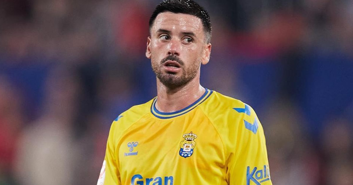 psila sti lista tou mentilibar o chavi mounioth