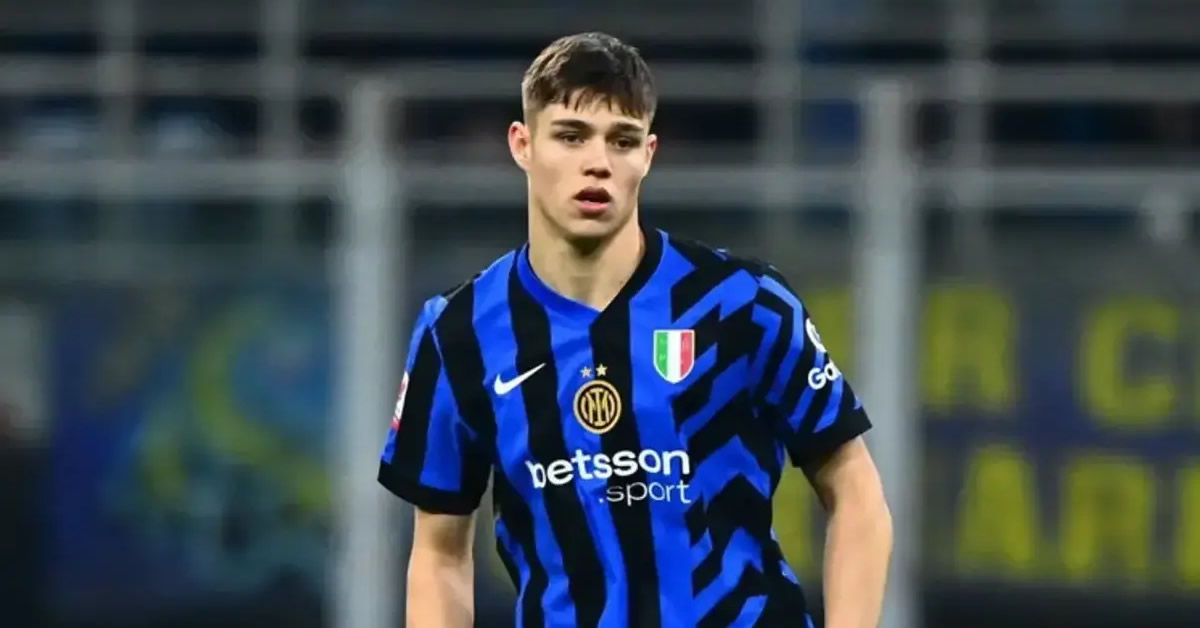 palasios o aristeropodaros gigantas pou bainei