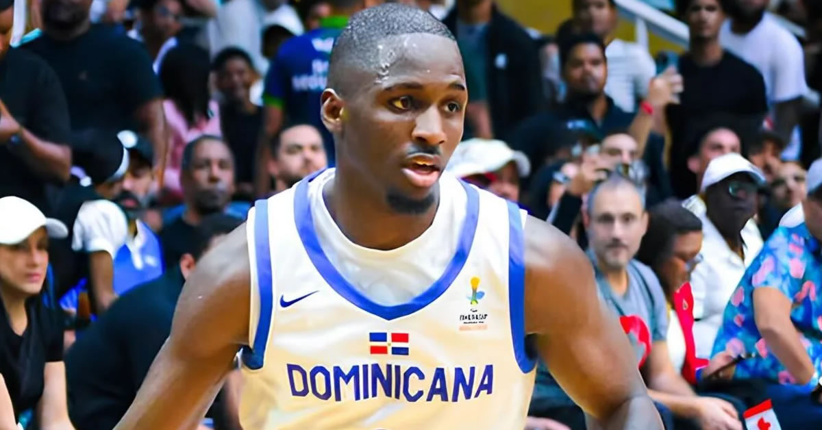 poios einai o nteivint tzoouns gkarsia