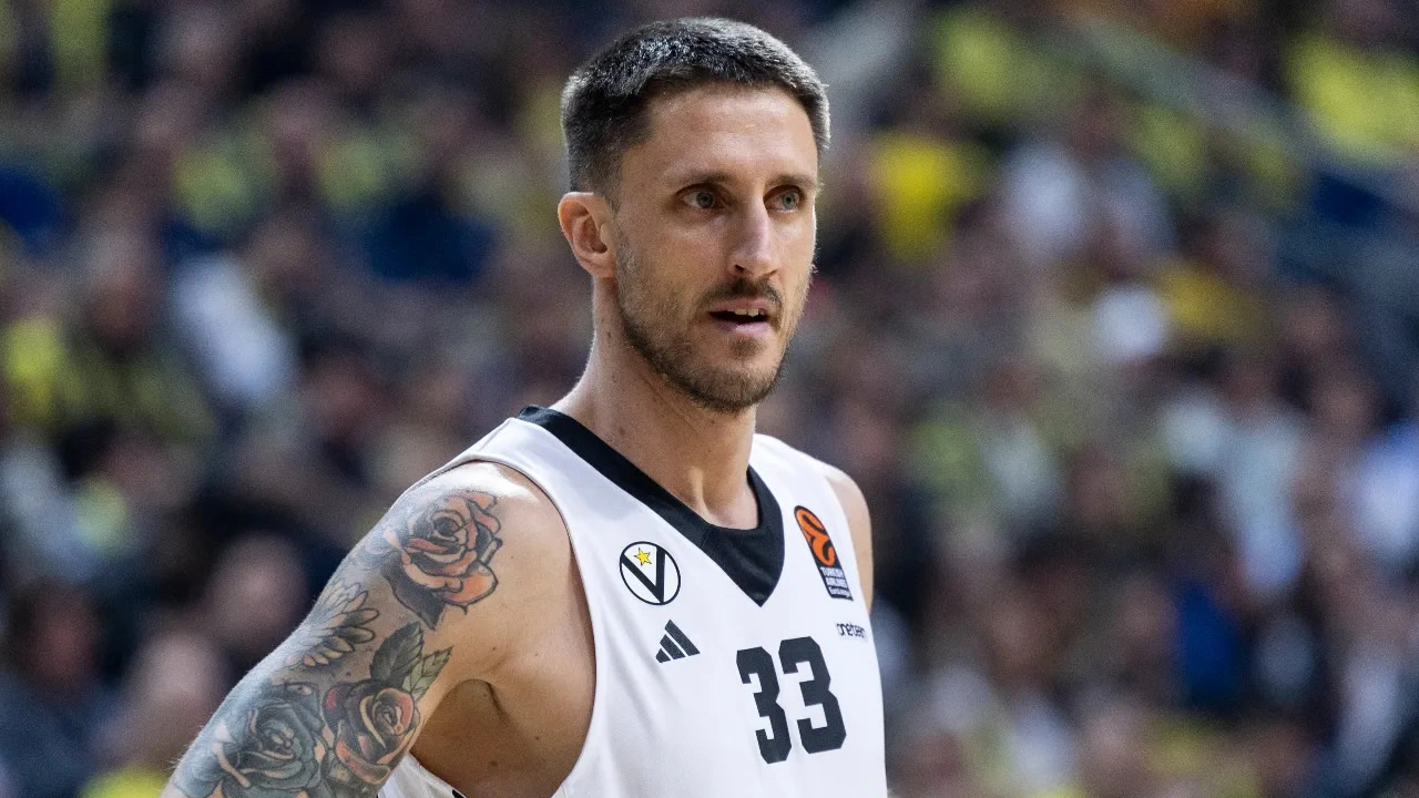 akile polonara epistrefei sti ntinamo sasari