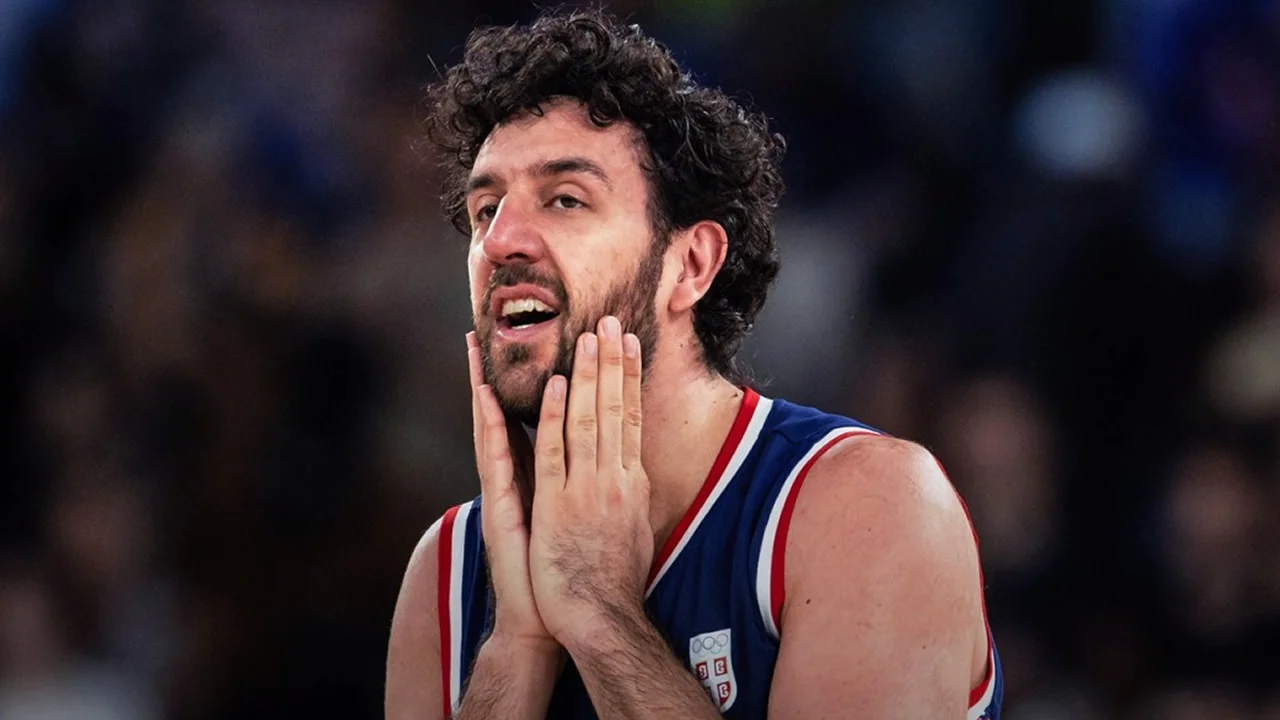 eurobasket 2025 o mitsits dilonei molis sto 1