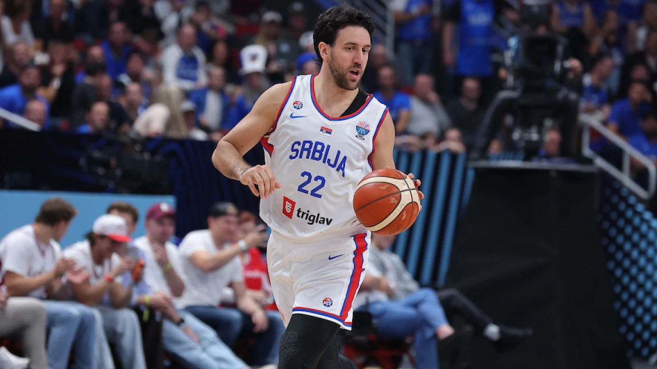 eurobasket 2025 ti apantaei o vasilie mitsits