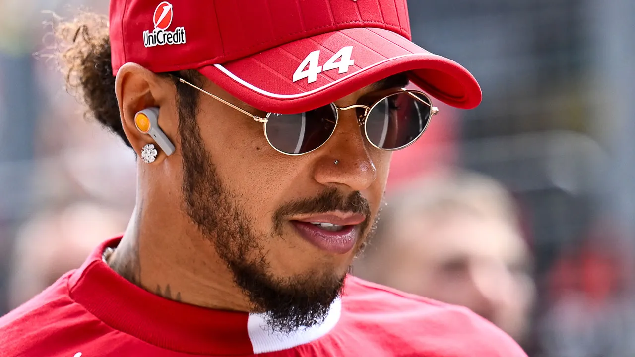 formula 1 o chamilton katestrammenos sti ferrar