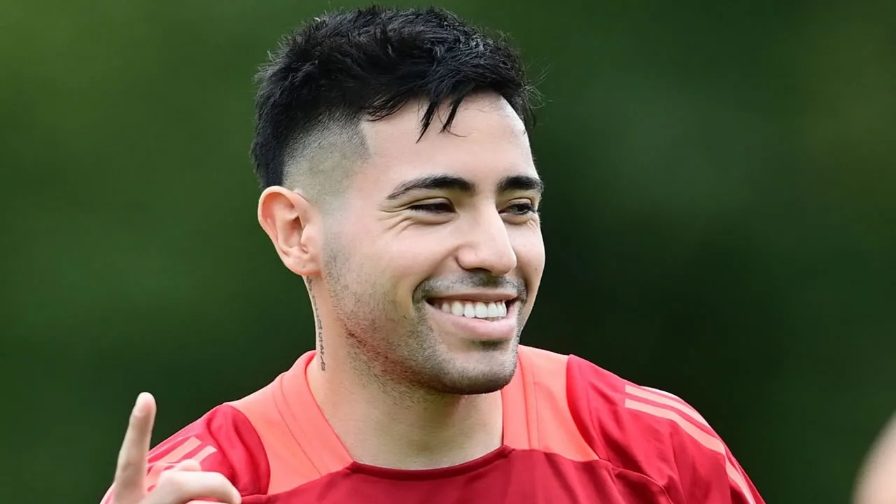 kafto rantevou stin athina o manatzer tou ortega