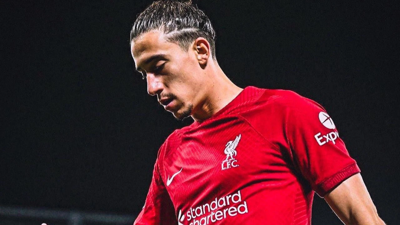 kostas tsimikas giati chalaei i metagrafi