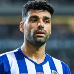 mechnti taremi o olympiakos pairnei kefali