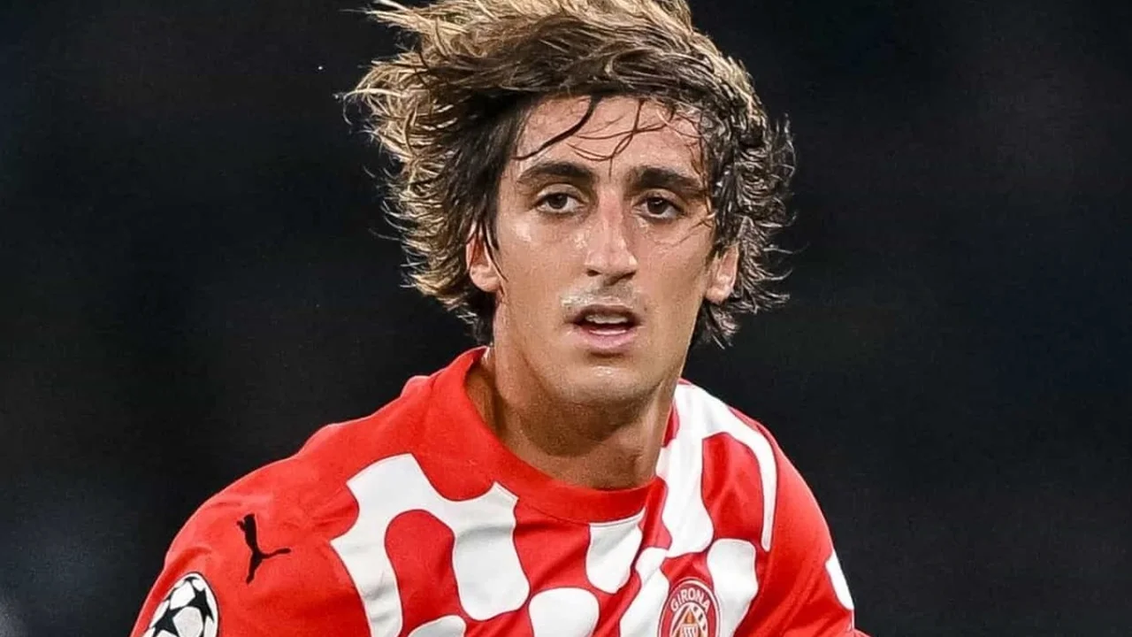 mpraian chil i pleyra toy paikti anoixe tin por