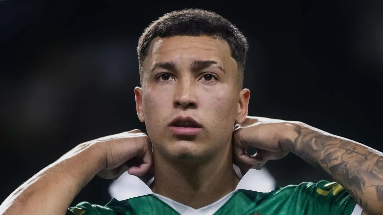 poso konta einai telika o olybiakos sti symfoni