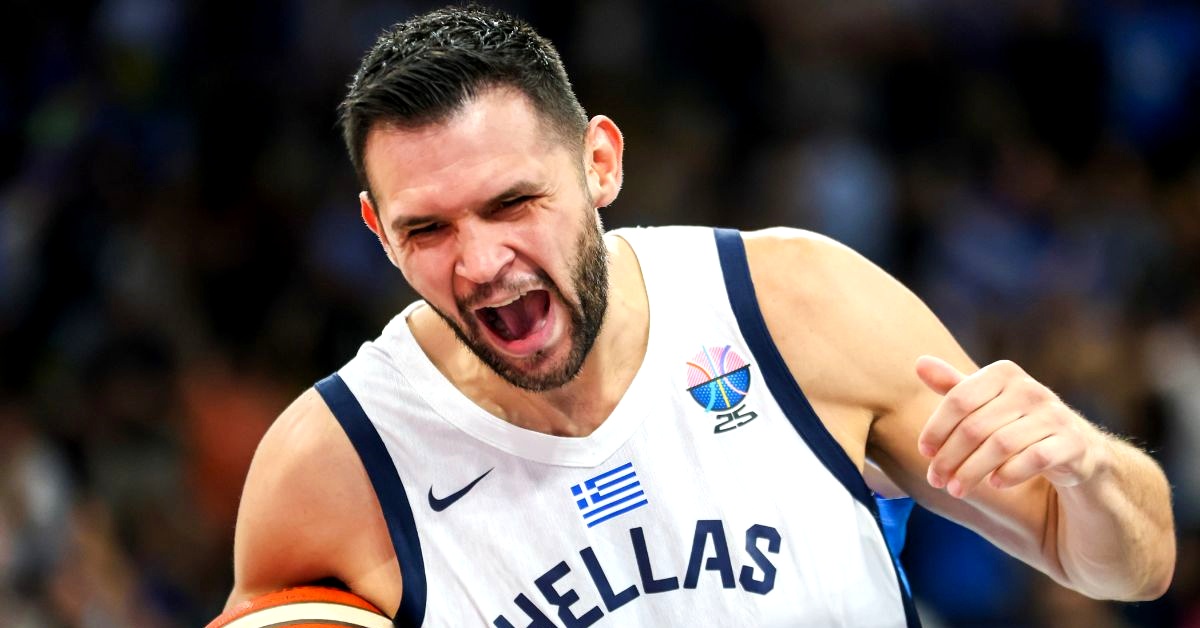 archigos me oli ti simasia papanikolaoy o afanis iroas tis elladas