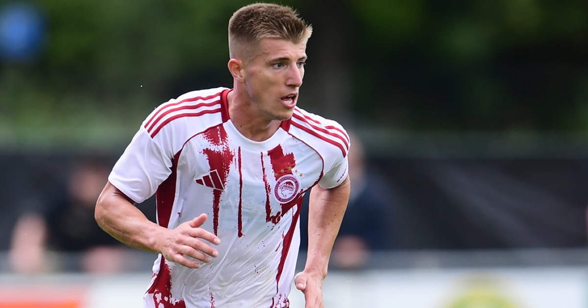 o rontinei den einai etoimos o kostinia mporei na antapokrithei sto varos toy olympiakoy