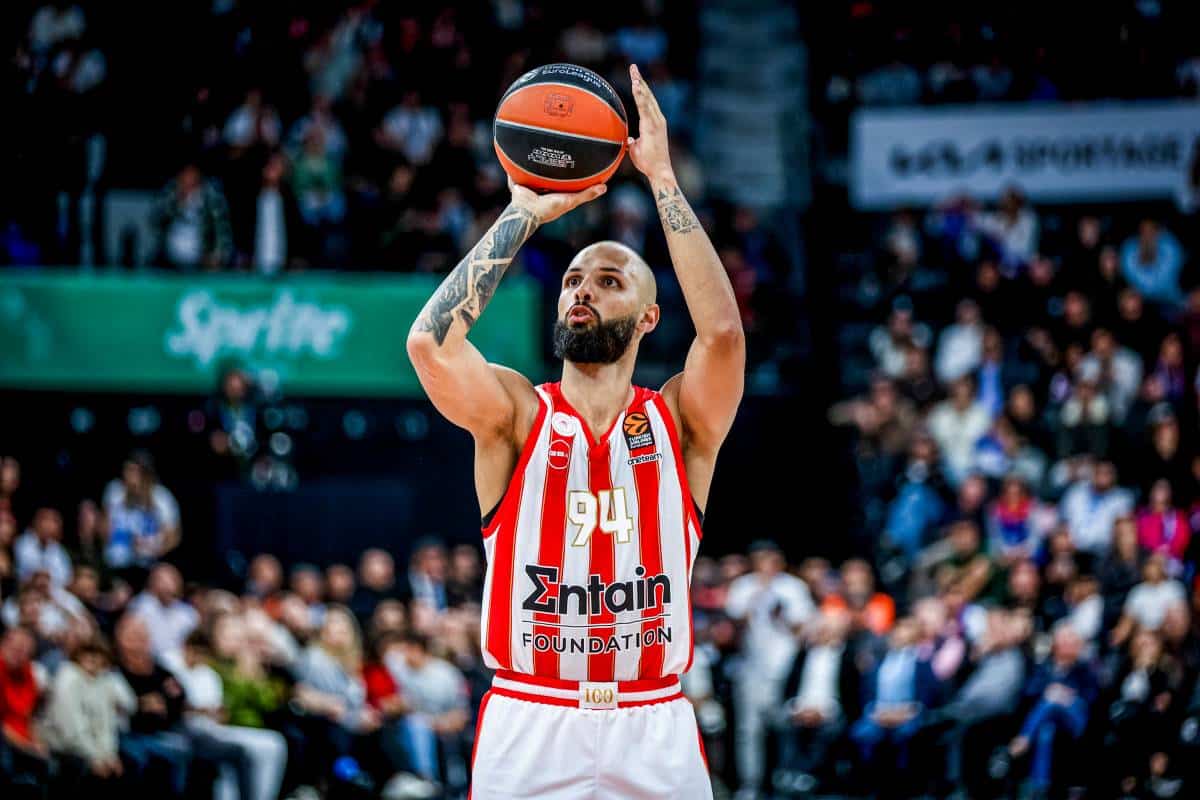 Evan Fournier basket olympiakos