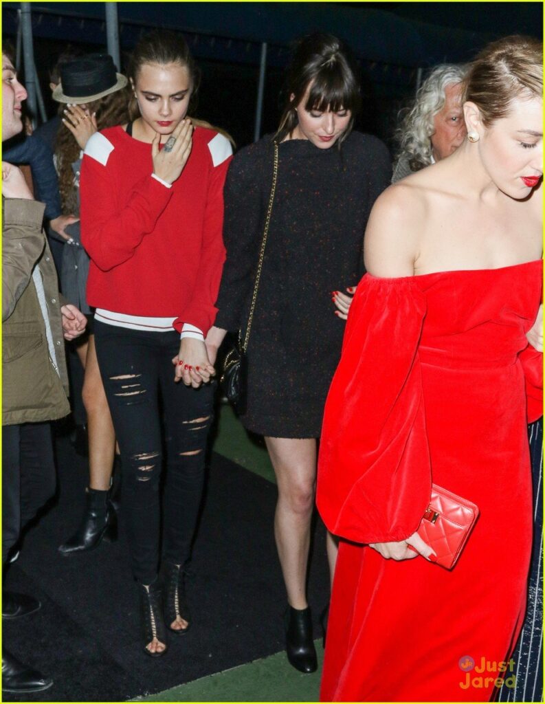 dakota johnson cara delevingne karl lagerfeld party 03