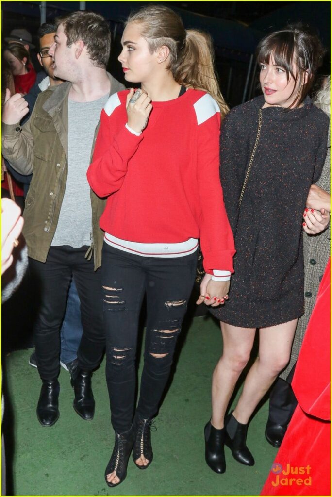 dakota johnson cara delevingne karl lagerfeld party 04