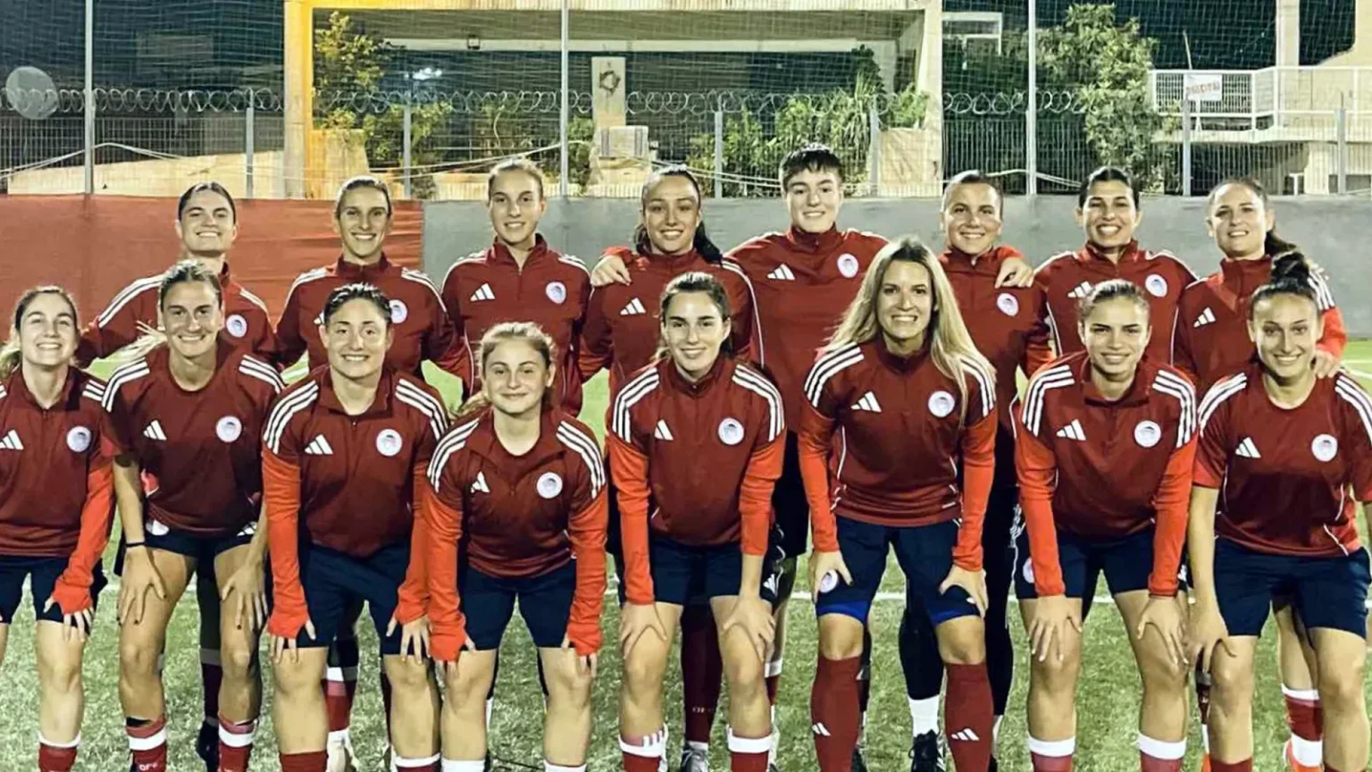 i gynaikeia omada toy olympiakoy irth