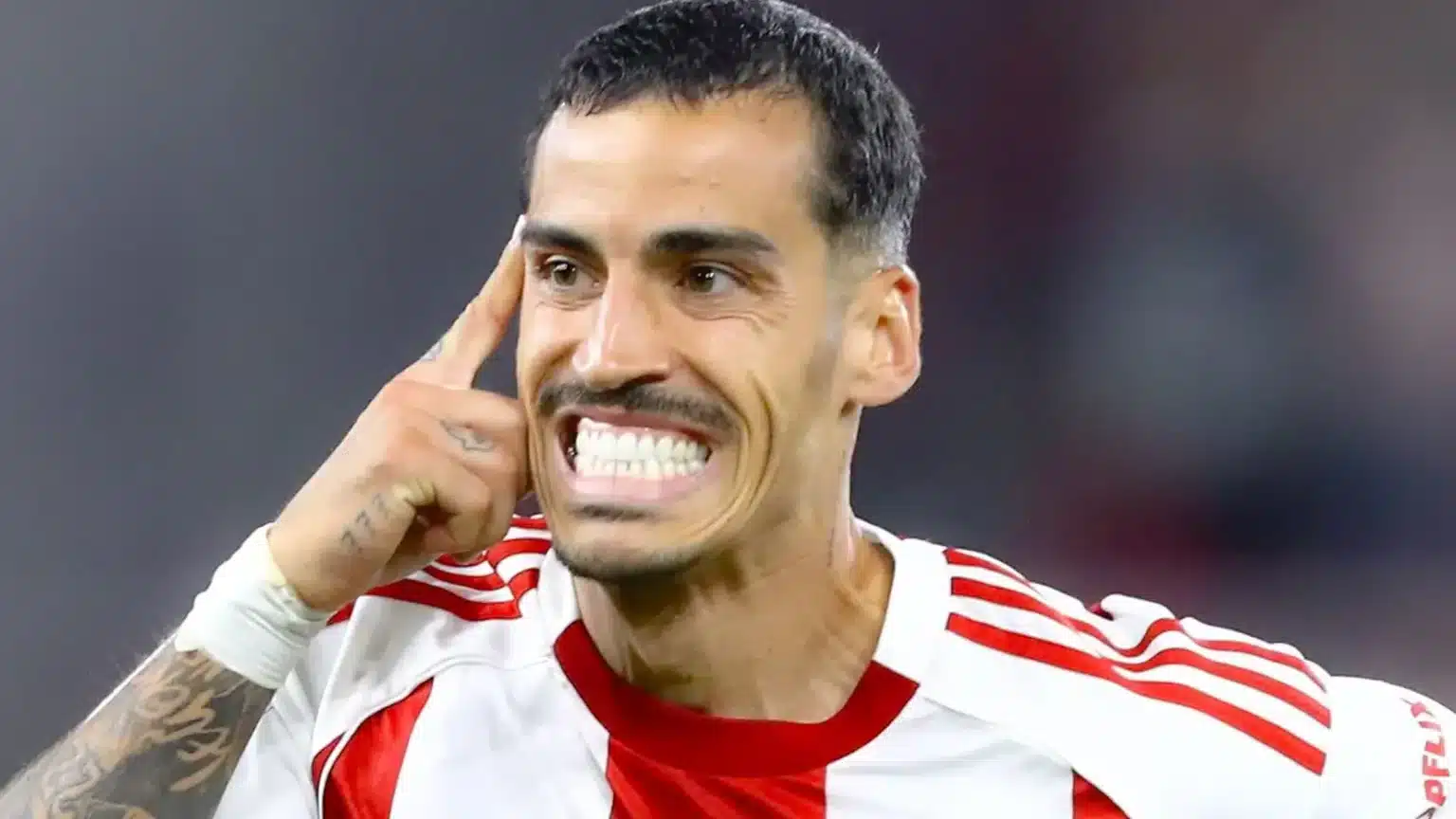 o tsikinio kanei ta ntermpi prosopiki