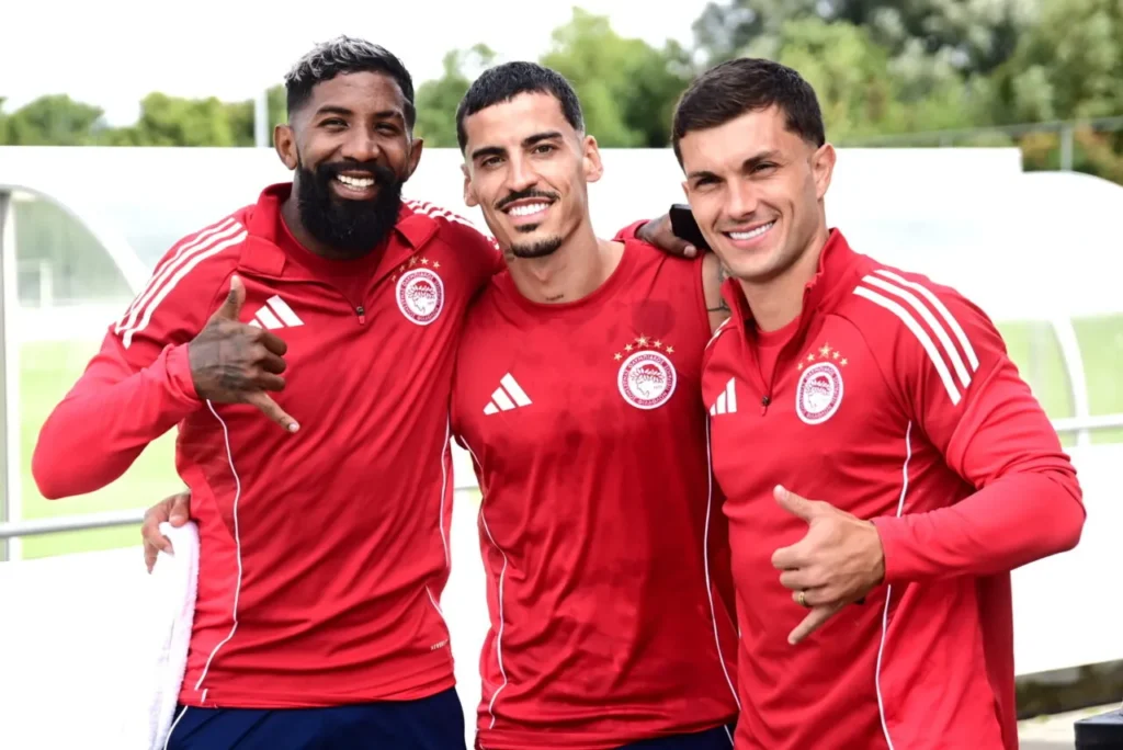 Ολυμπιακός: Η προσοχή στρέφεται στους Στρεφέτσα και Ροντινέι