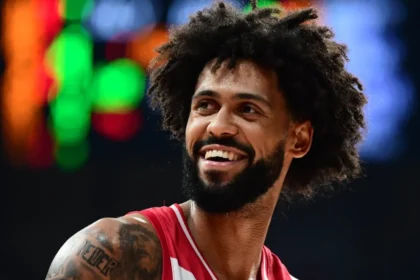 tailer ntorsei apo ektelestis se maes