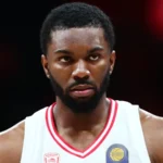 Ο Keenan Evans στο ντεμπούτο του με τη φανέλα του Ολυμπιακού.