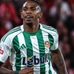 Ο Αντρέ Λουίζ με τη φανέλα της Ρίο Άβε, στόχος μεταγραφής του Ολυμπιακού