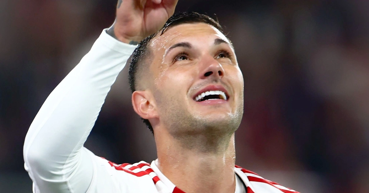 Γκάμπριελ Στρεφέτσα του Ολυμπιακού σε στιγμή προπόνησης μετά την επιστροφή από Ντουμπάι