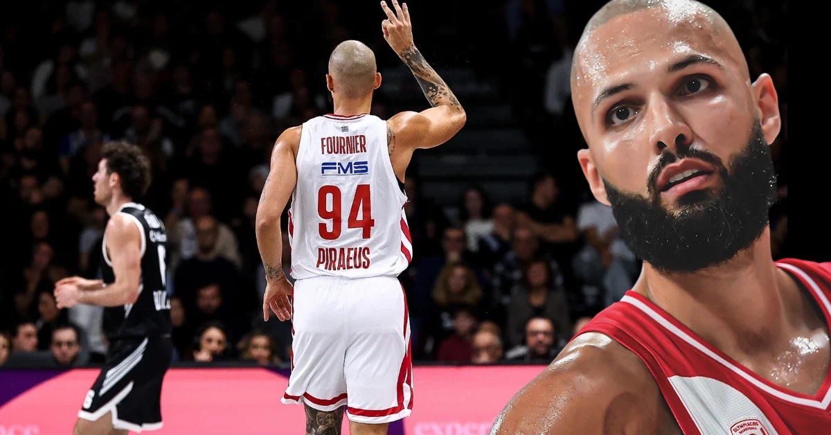 Ο Εβάν Φουρνιέ πανηγυρίζει με τη φανέλα του Ολυμπιακού στη Μπολόνια