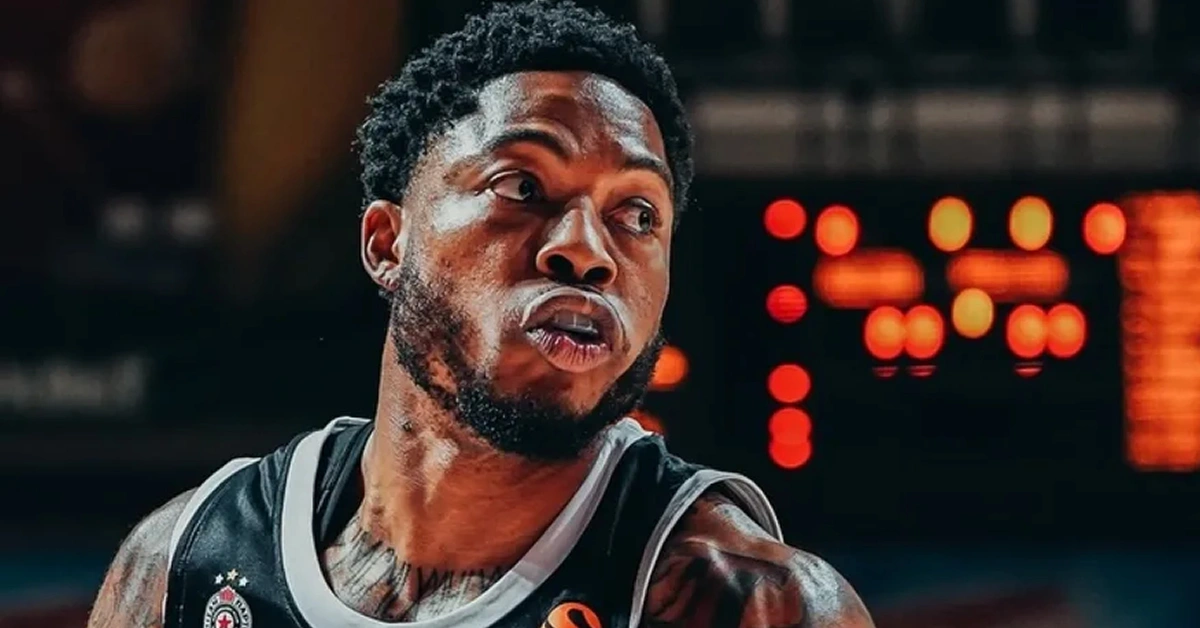 Ο Ολυμπιακός σε αναζήτηση ψηλού πριν τη λήξη της προθεσμί