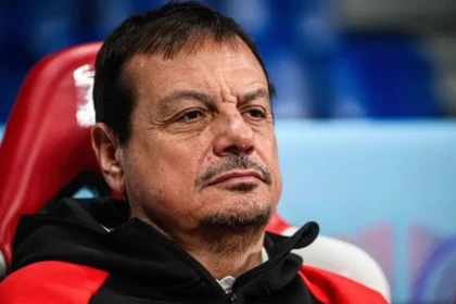 Ο Αταμάν στον πάγκο της Εθνικής Τουρκίας