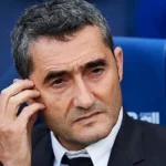 Ο Ερνέστο Βαλβέρδε σκυθρωπός και προβληματισμένος στον πάγκο της Αθλέτικ Μπιλμπάο
