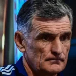 Ο Μεντιλίμπαρ πανηγυρίζει την πρόκριση του Ολυμπιακού στην Ολλανδία