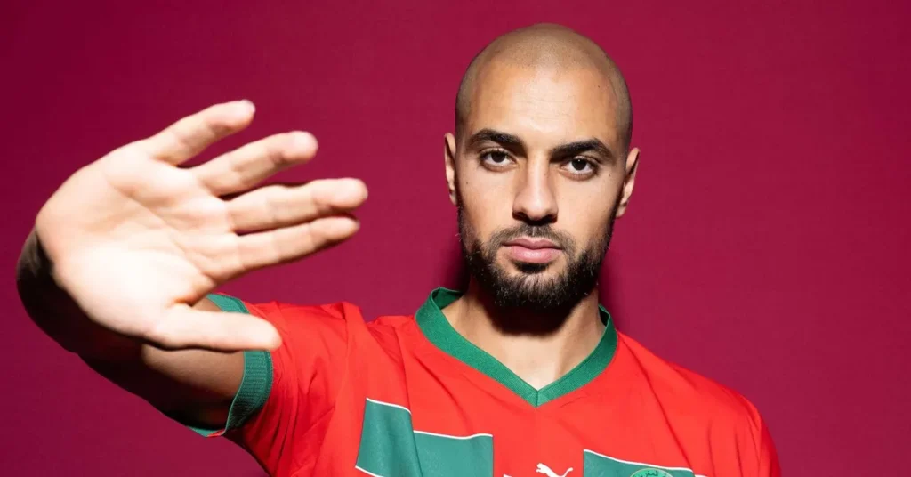 Ο Σοφιάν Άμραμπατ με τη φανέλα της Εθνικής Μαρόκου