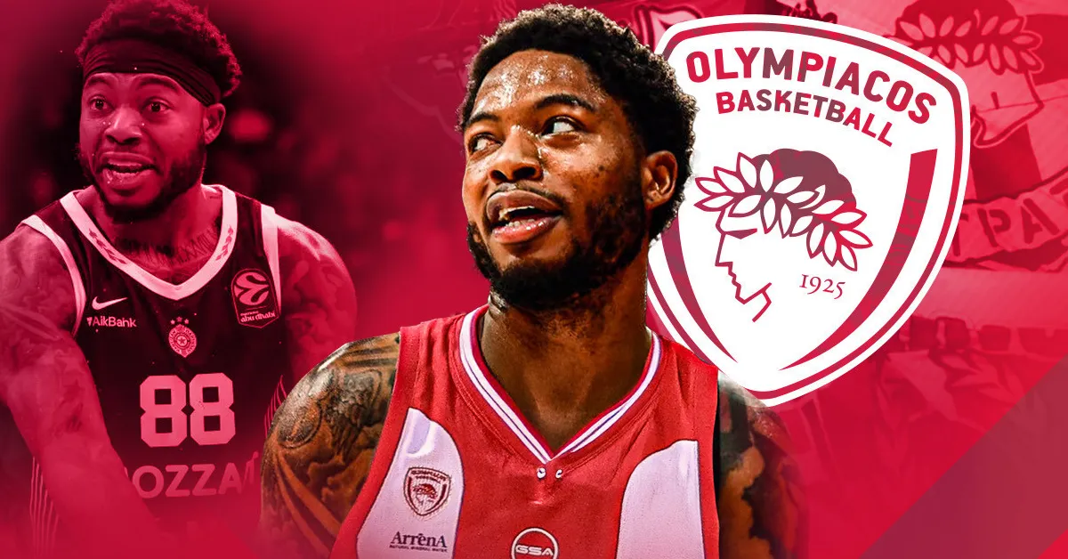 Ο Ταϊρίκ Τζόουνς με τη φανέλα του Ολυμπιακού