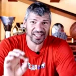 Ο Λάζαρος Παπαδόπουλος αναλύει μπασκετικά συστήματα στην εκπομπή Low Post
