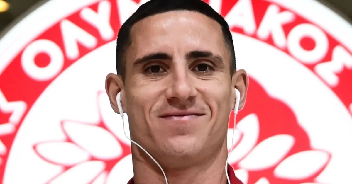 Φωτογραφία του Ντανιέλ Ποντένσε πριν από το ματς με την ΑΕΚ