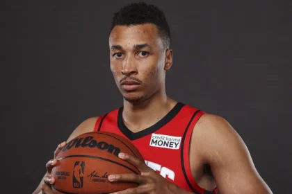 Ο Ντάντε Έξουμ