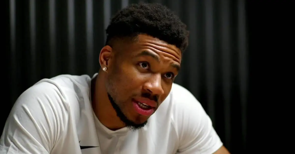 Ο Γιάννης Αντετοκούνμπο σε κοντινό πλάνο από το All-Star Weekend