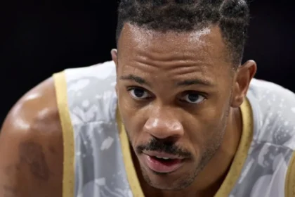 Ο Τζάρον Μπλόσομγκεϊμ με τη φανέλα της Μονακό σε στιγμιότυπο της EuroLeague